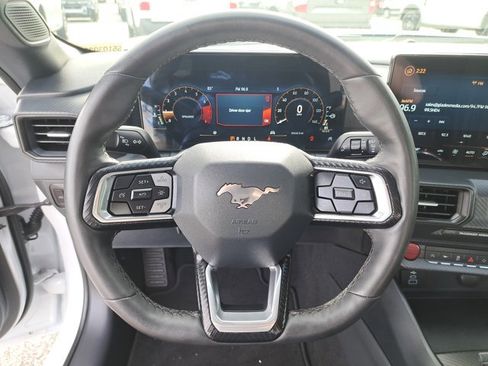 Certified 2025 Ford Mustang Coupe image 24