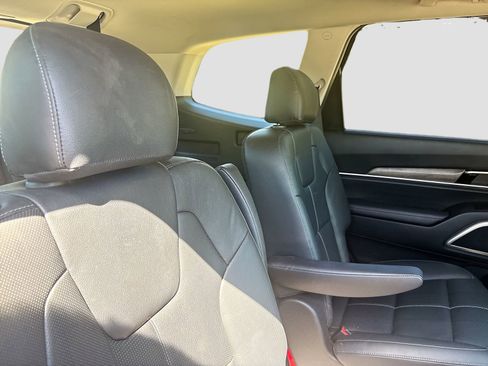 Used 2022 Kia Telluride EX w/ EX Premium Package image 29