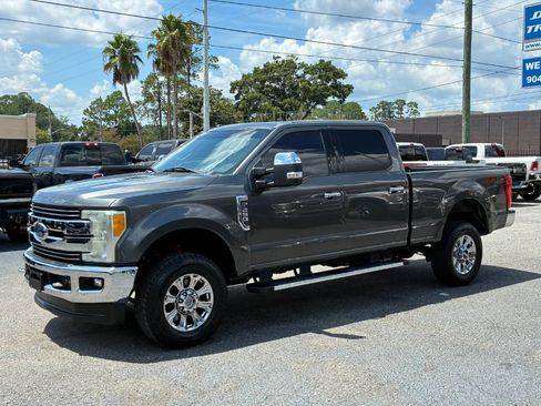 Used 2017 Ford F250 Lariat w/ Chrome Package AWD/4WD image 2