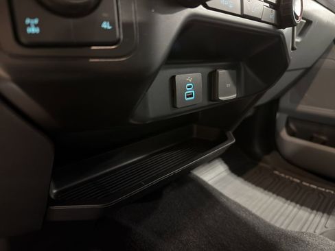 Used 2024 Ford F250 XL w/ STX Appearance Package image 38