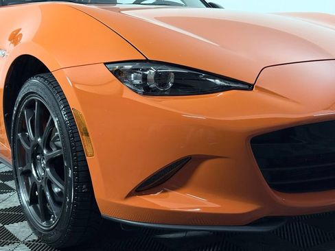 Used 2019 MAZDA MX-5 Miata 30th Anniversary RWD image 12