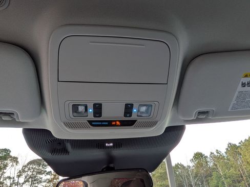 New 2026 Ford Explorer Active image 21