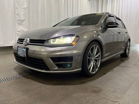 Used 2017 Volkswagen Golf R 4-Door AWD/4WD image 24