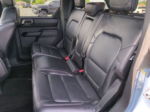 Used 2025 Ford Bronco Outer Banks AWD/4WD image 29