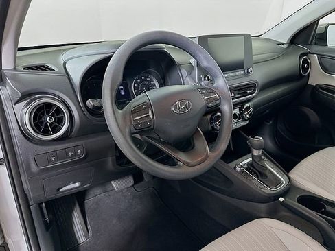 Used 2023 Hyundai Kona SEL AWD/4WD image 9