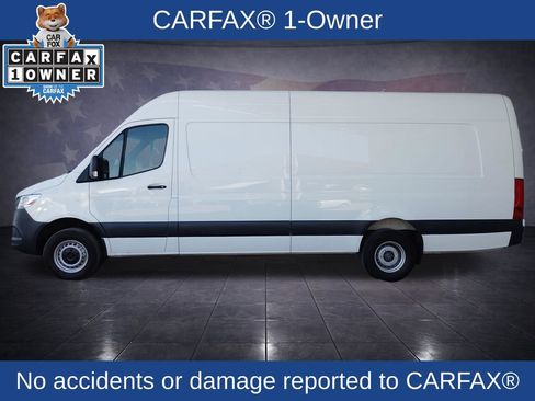 Used 2023 Mercedes-Benz Sprinter 3500 image 2