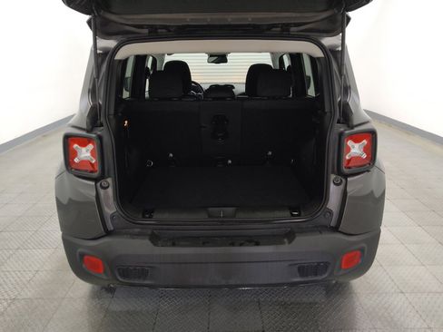 Used 2020 Jeep Renegade Altitude w/ UConnect 8.4 Nav Group FWD image 29