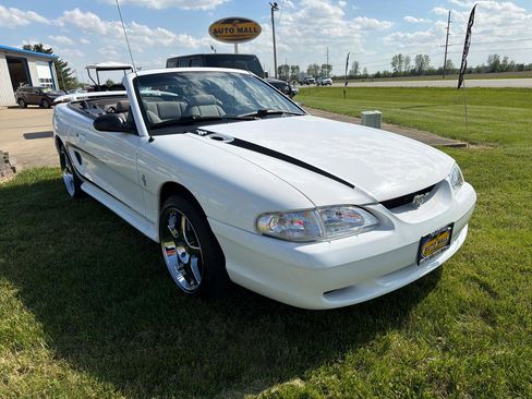 Used 1996 Ford Mustang Convertible RWD image 74