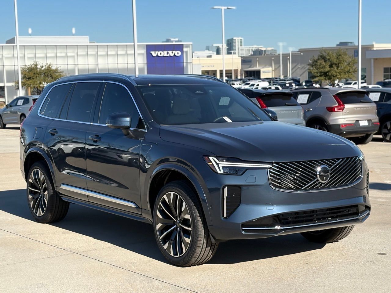 New 2026 Volvo XC90 B6 Plus AWD/4WD image 4