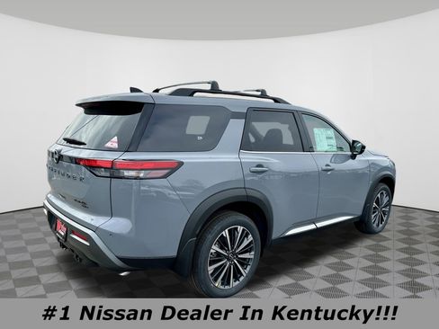 New 2026 Nissan Pathfinder Platinum image 3
