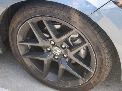 Used 2024 Honda Civic Sport image 17