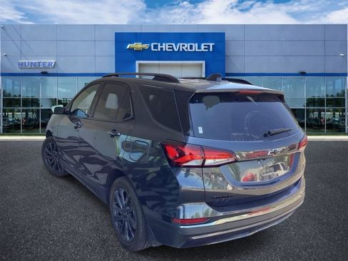 Used 2022 Chevrolet Equinox RS w/ LPO, Floor Liner Package FWD image 2