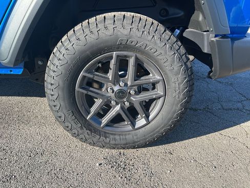 New 2026 Jeep Wrangler Sport S image 18