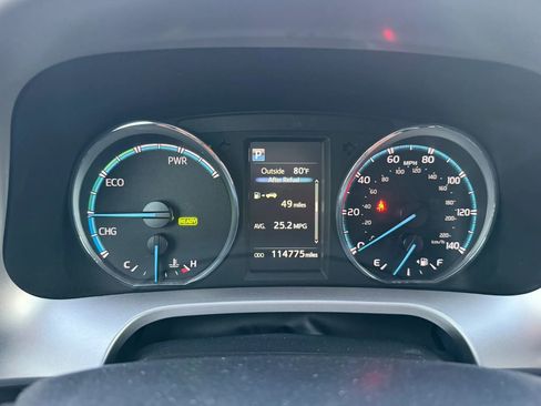Used 2017 Toyota RAV4 XLE w/ All Weather Liner Package AWD/4WD image 25