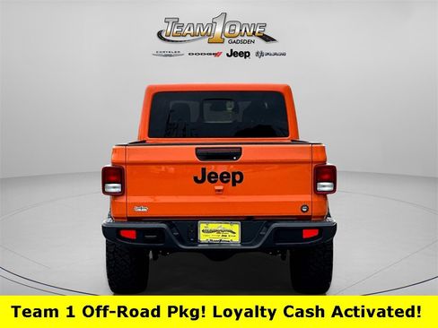 New 2025 Jeep Gladiator Sport image 5