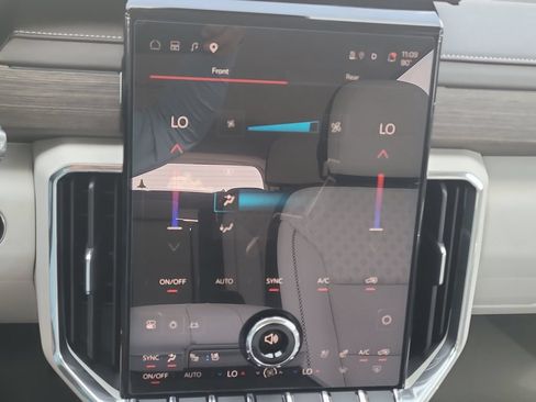 Used 2025 GMC Acadia Denali w/ LPO, Floor Liner Package FWD image 25