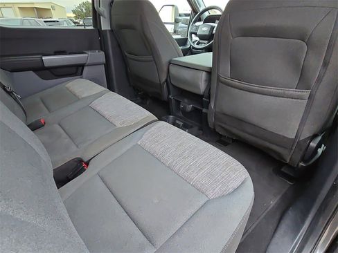 Used 2024 Ford F250 XLT image 11