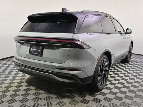 New 2026 Lincoln Nautilus Reserve image 6