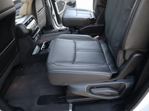 New 2026 Jeep Grand Wagoneer L Limited image 13