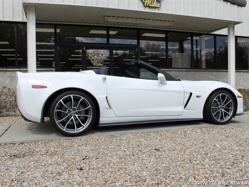 Used 2013 Chevrolet Corvette 427 w/ 1SC Preferred Equipment Group RWD image 33