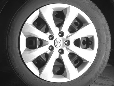Used 2025 Toyota Corolla LE FWD image 14