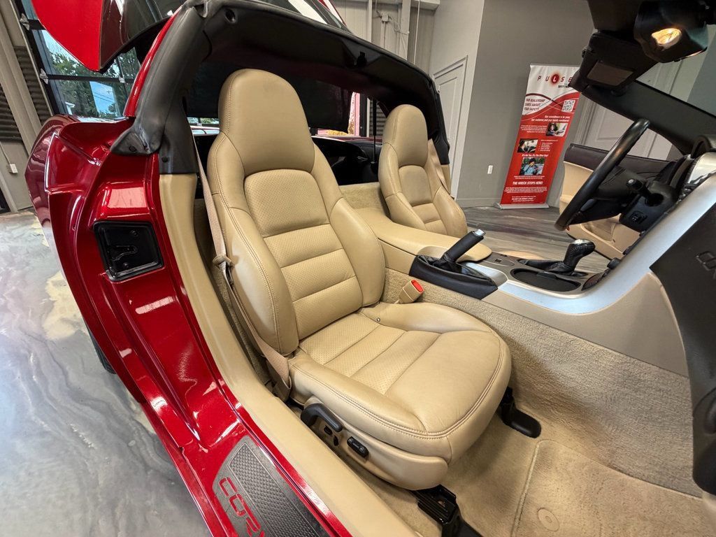 Used 2005 Chevrolet Corvette Coupe w/ Preferred Equipment Group RWD image 6