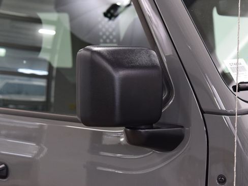Used 2023 Jeep Wrangler Unlimited Sport AWD/4WD image 15