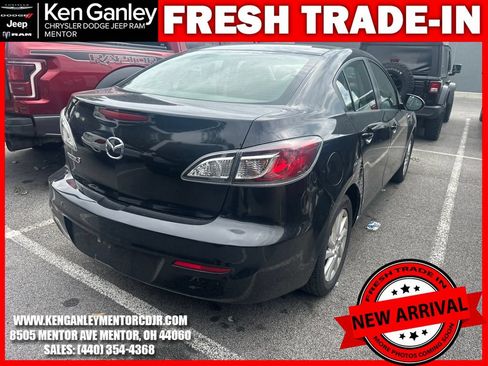 Used 2012 MAZDA MAZDA3 i Touring FWD image 10