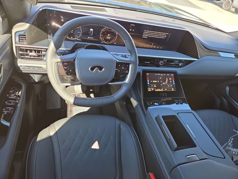 New 2026 INFINITI QX80 Autograph w/ Premium Cargo Package image 6