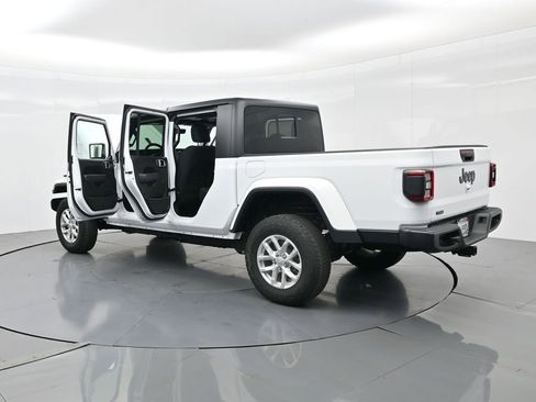 Used 2023 Jeep Gladiator Sport image 45