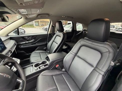 New 2026 Lincoln Corsair Premiere image 13