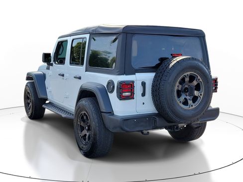 Used 2019 Jeep Wrangler Unlimited Sport S AWD/4WD image 4
