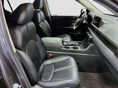 Used 2025 Honda Pilot Touring image 31