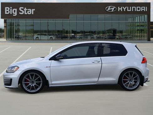 Used 2015 Volkswagen GTI S FWD image 2