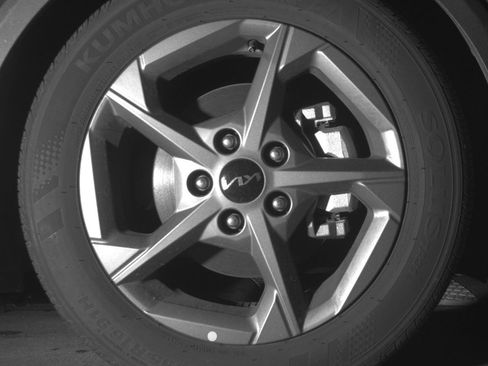 Used 2025 Kia K4 LXS image 13