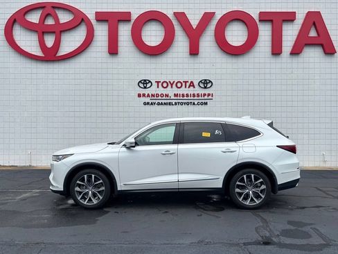 Used 2024 Acura MDX SH-AWD w/ Technology Package image 4