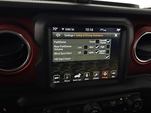 Used 2018 Jeep Wrangler Unlimited Rubicon AWD/4WD image 25