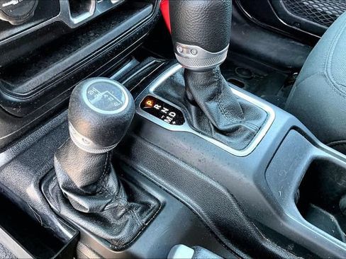 Used 2020 Jeep Wrangler Unlimited Sport S AWD/4WD image 12