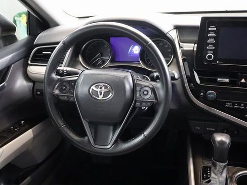 Used 2023 Toyota Camry SE AWD/4WD image 15
