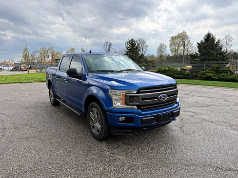 Used 2018 Ford F150 XLT w/ Equipment Group 302A Luxury AWD/4WD image 3