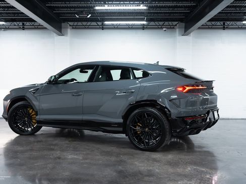 New 2025 Lamborghini Urus SE image 12