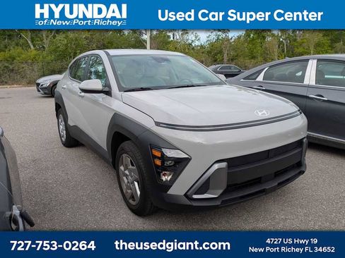 Used 2026 Hyundai Kona SE image 4