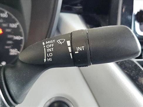 Used 2024 Toyota Corolla SE image 12