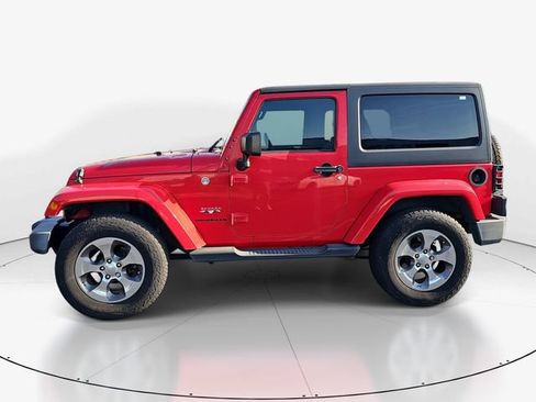 Used 2017 Jeep Wrangler Sahara w/ Dual Top Group AWD/4WD image 6
