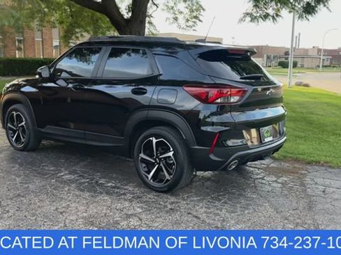 Used 2022 Chevrolet TrailBlazer RS w/ Sun and Liftgate Package FWD image 6