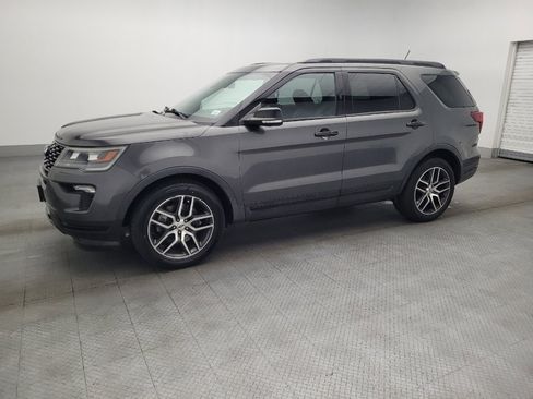 Used 2018 Ford Explorer Sport w/ Equipment Group 401A image 2