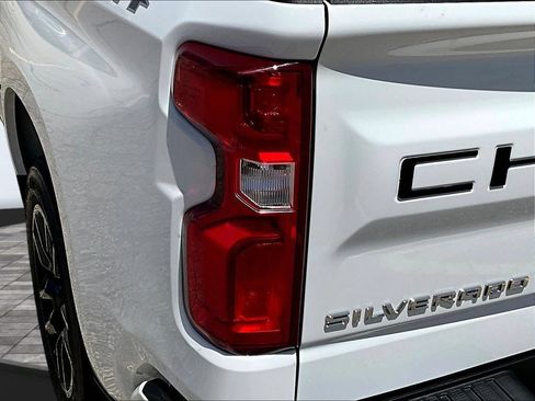 Used 2020 Chevrolet Silverado 1500 Custom w/ Custom Value Package AWD/4WD image 26