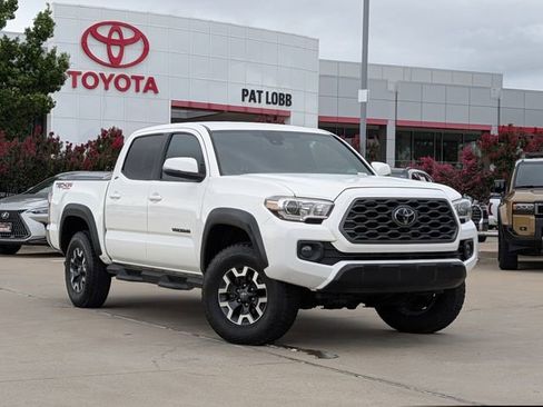 Used 2021 Toyota Tacoma TRD Off-Road AWD/4WD image 2