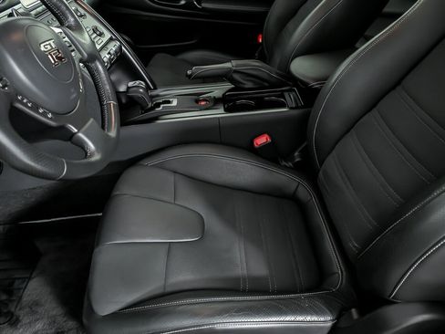 Used 2016 Nissan GT-R Premium AWD/4WD image 22