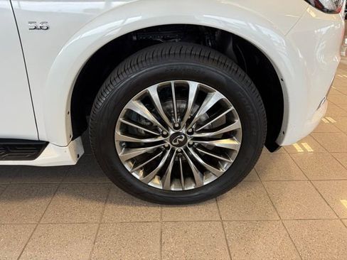 Used 2019 INFINITI QX80 Luxe w/ 22" Wheel Package image 10